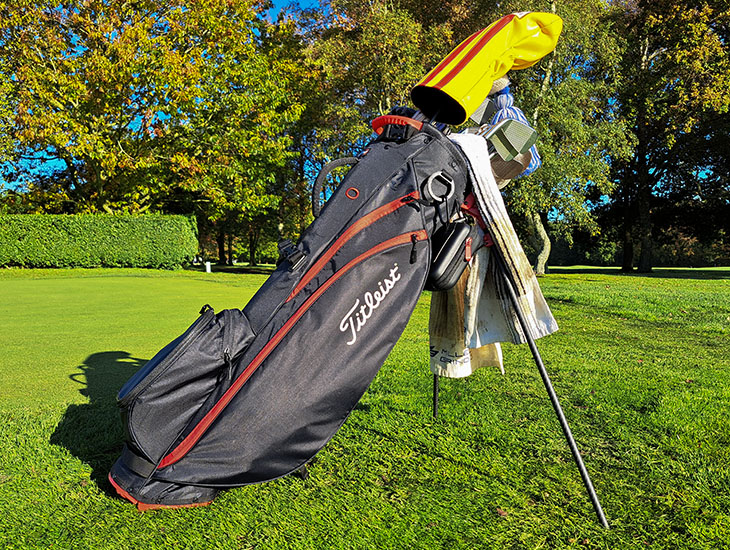 Titleist Players 4 Carbon Carry Bag